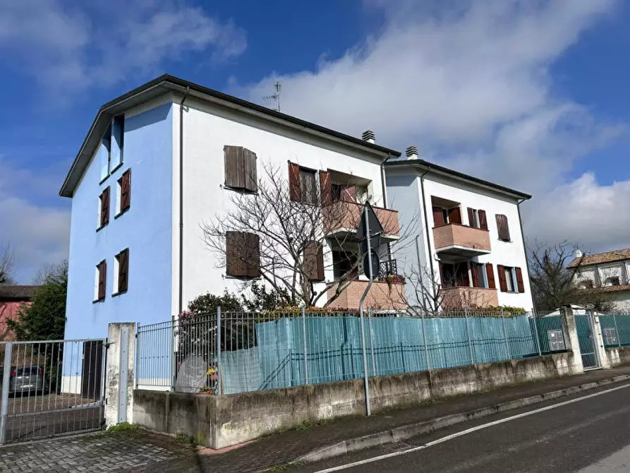 Immagine 14 di Appartamento in vendita  in Via Mezzabue a Sorbolo Mezzani