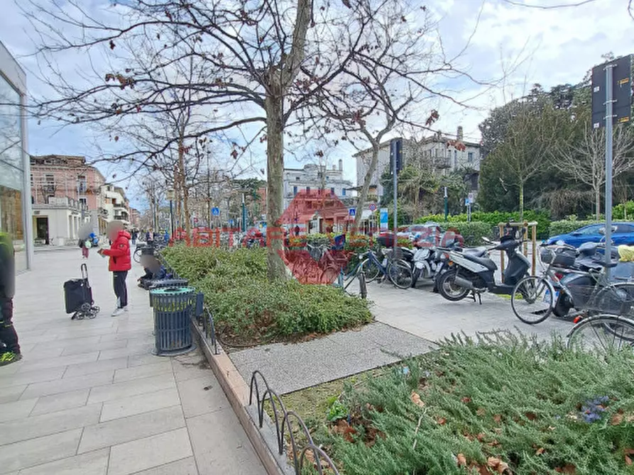 Immagine 2 di Attività commerciale in vendita  in Gran Viale Santa Maria Elisabetta a Venezia