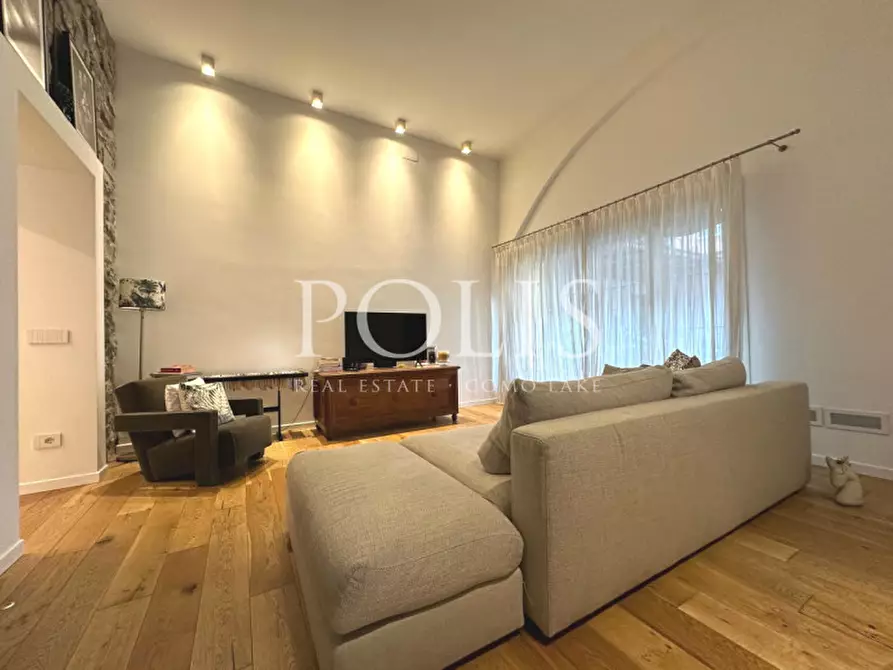 Immagine 3 di Appartamento in vendita  a Como