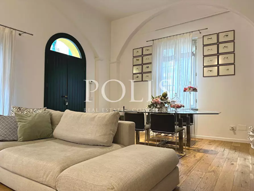 Immagine 7 di Appartamento in vendita  a Como