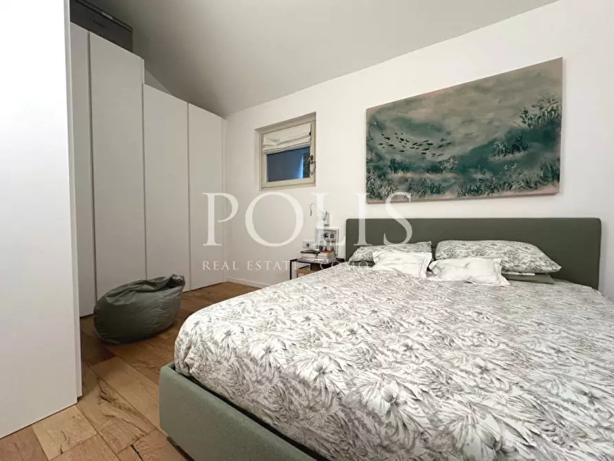 Immagine 18 di Appartamento in vendita  a Como