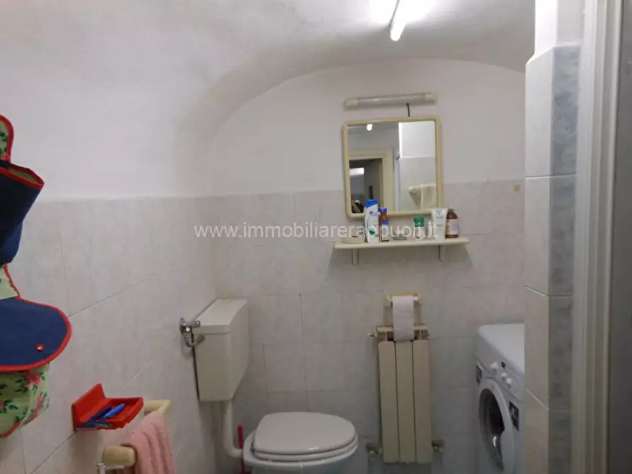 Immagine 6 di Appartamento in vendita  a Siena