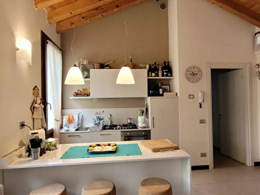 Immagine 3 di Appartamento in vendita  in piazza giovanni 23° cornuda 8 a Cornuda