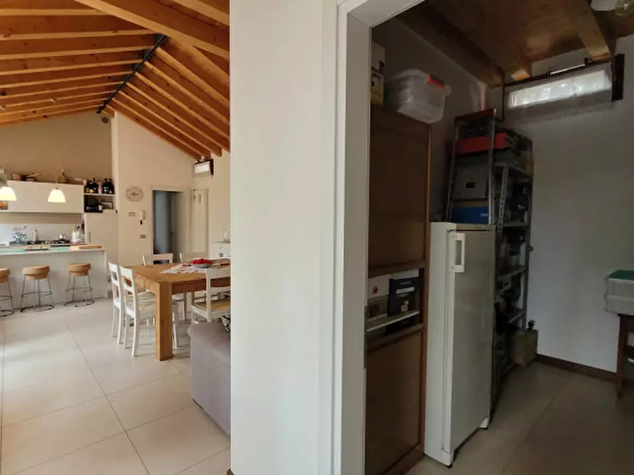 Immagine 8 di Appartamento in vendita  in piazza giovanni 23° cornuda 8 a Cornuda