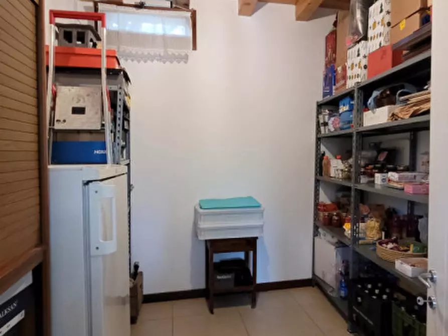 Immagine 10 di Appartamento in vendita  in piazza giovanni 23° cornuda 8 a Cornuda