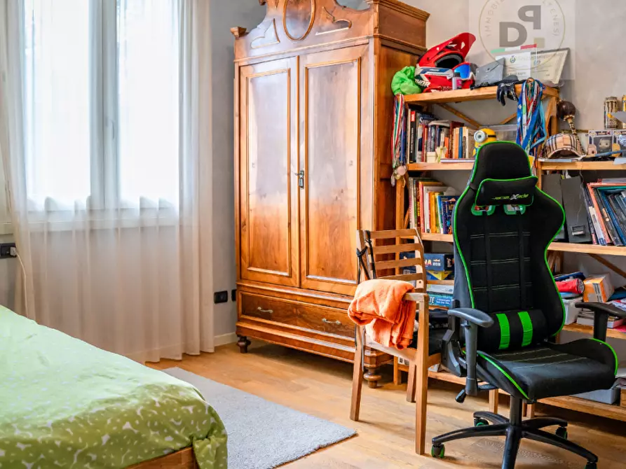 Immagine 8 di Villa in vendita  a Manerba Del Garda