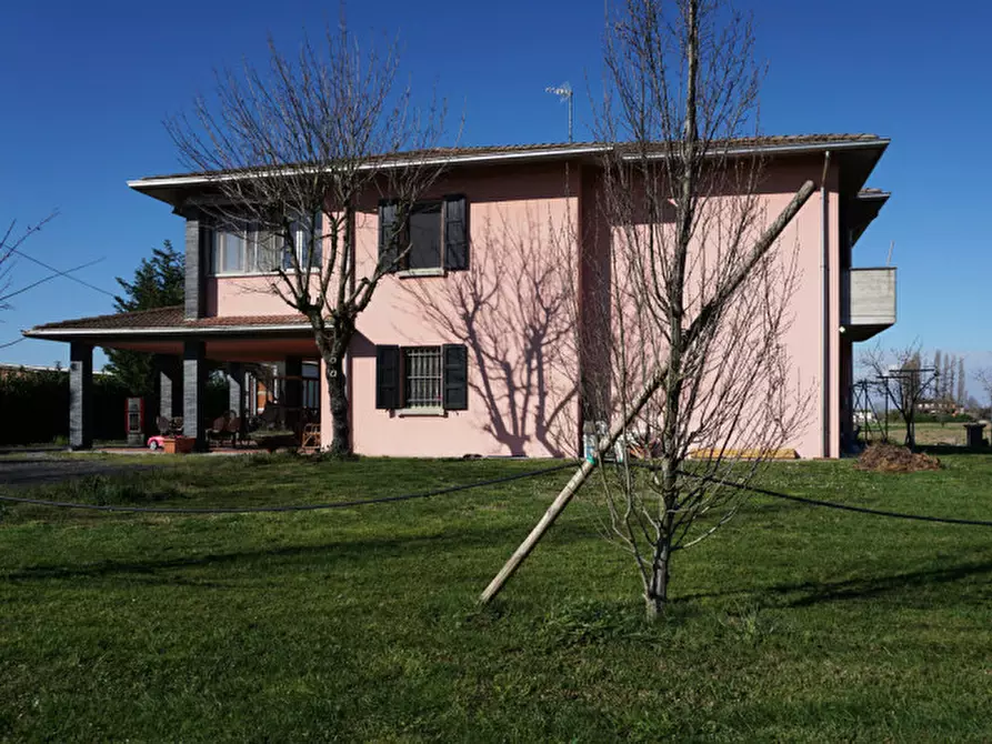 Immagine 5 di Villa in vendita  in Strada per Fontanellato,23 a San Secondo Parmense