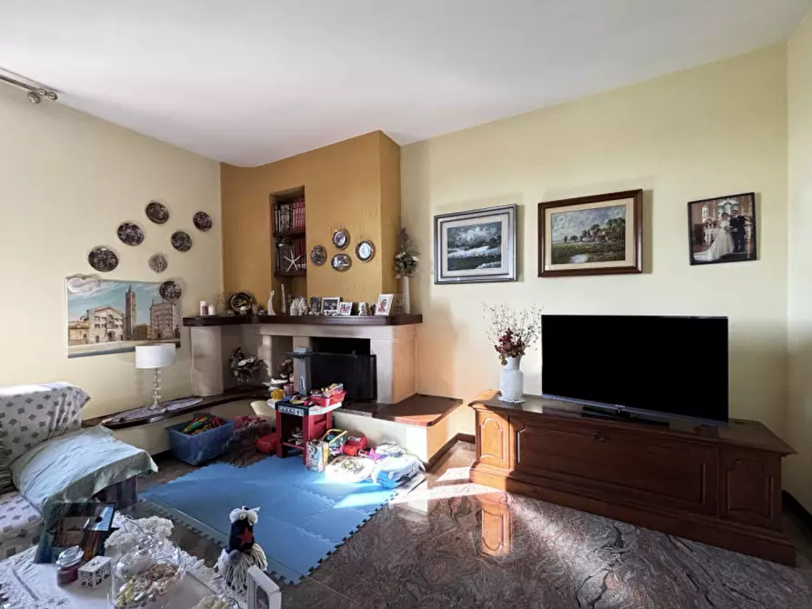 Immagine 11 di Villa in vendita  in Strada per Fontanellato,23 a San Secondo Parmense