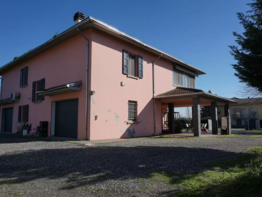 Immagine 36 di Villa in vendita  in Strada per Fontanellato,23 a San Secondo Parmense