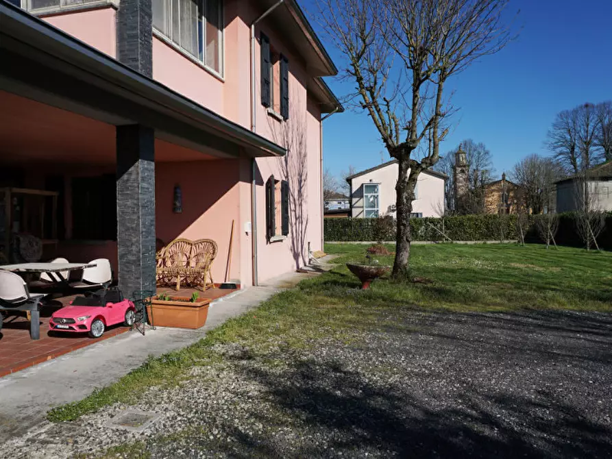 Immagine 37 di Villa in vendita  in Strada per Fontanellato,23 a San Secondo Parmense