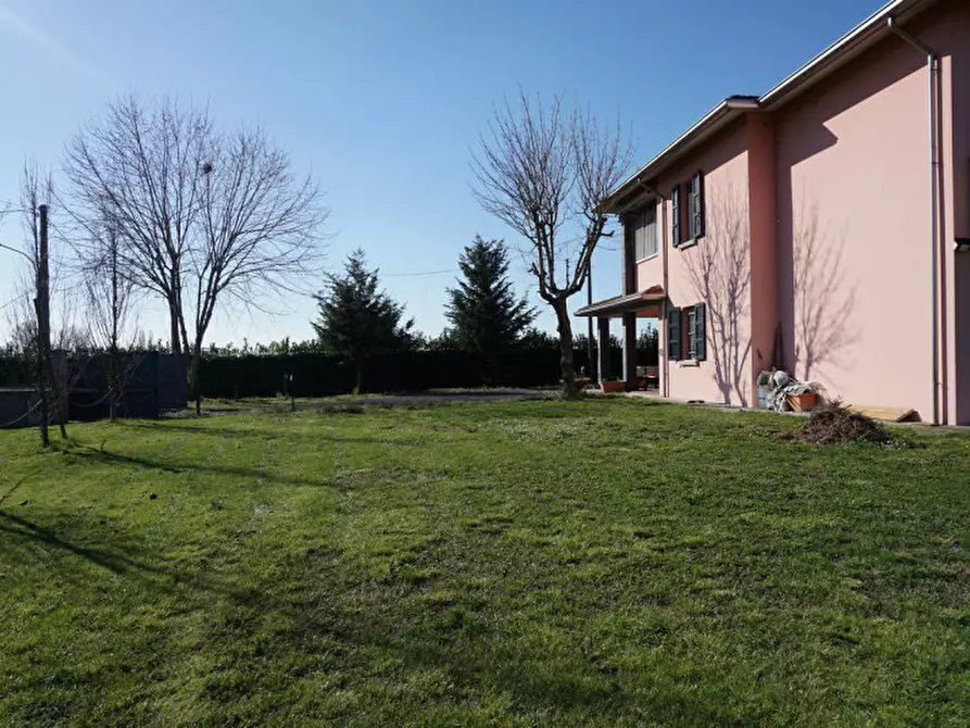 Immagine 41 di Villa in vendita  in Strada per Fontanellato,23 a San Secondo Parmense