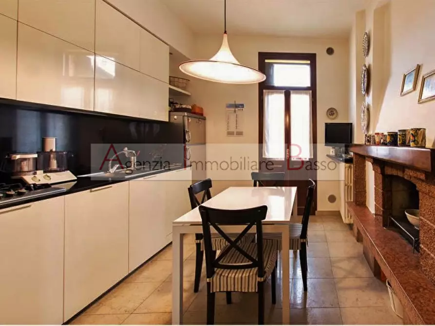 Immagine 5 di Appartamento in vendita  in VIA BARBARIGO a Padova