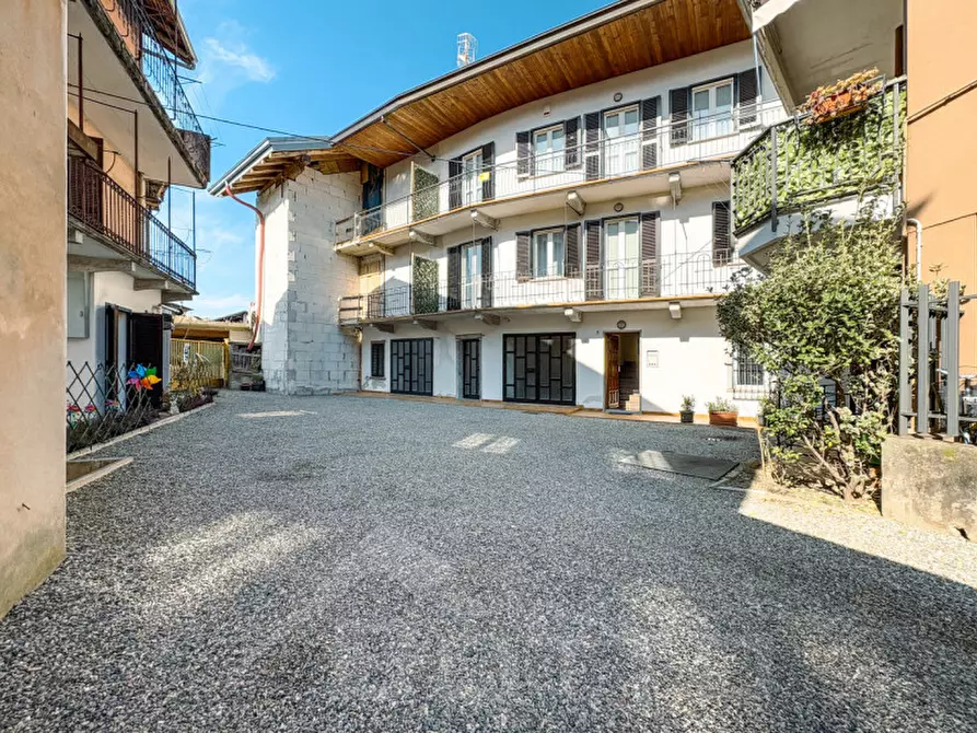 Immagine 31 di Villetta a schiera in vendita  in via Torino 6 a Briga Novarese