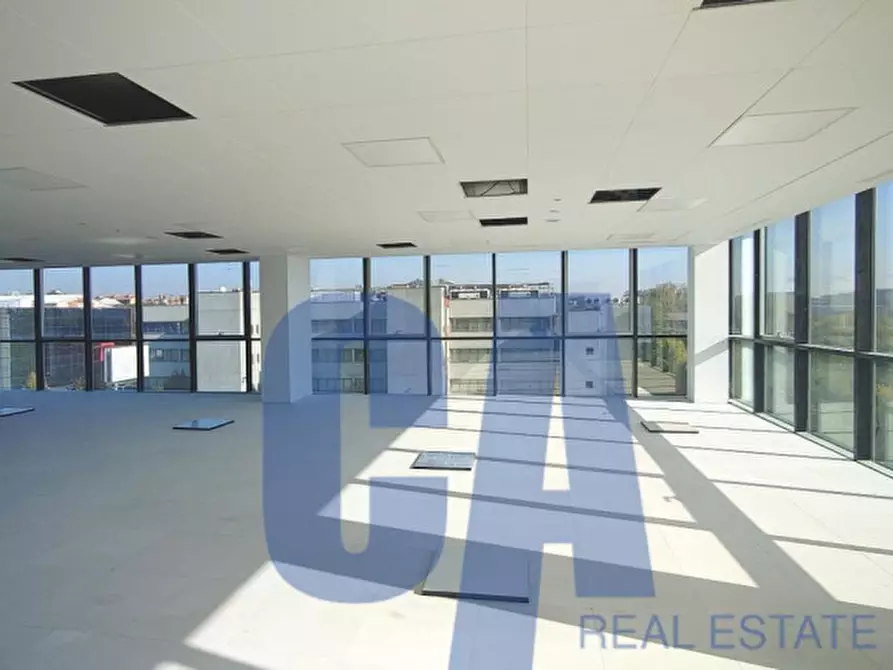 Immagine 2 di Ufficio in affitto  in VIA KULISCIOFF ANNA a Milano