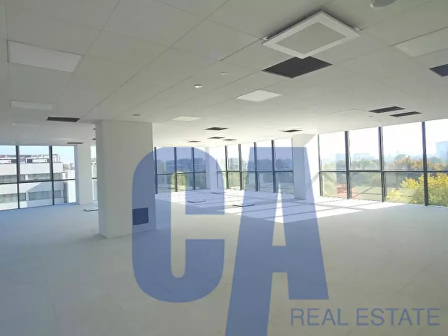 Immagine 10 di Ufficio in affitto  in VIA KULISCIOFF ANNA a Milano