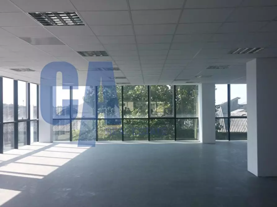 Immagine 16 di Ufficio in affitto  in VIA KULISCIOFF ANNA a Milano