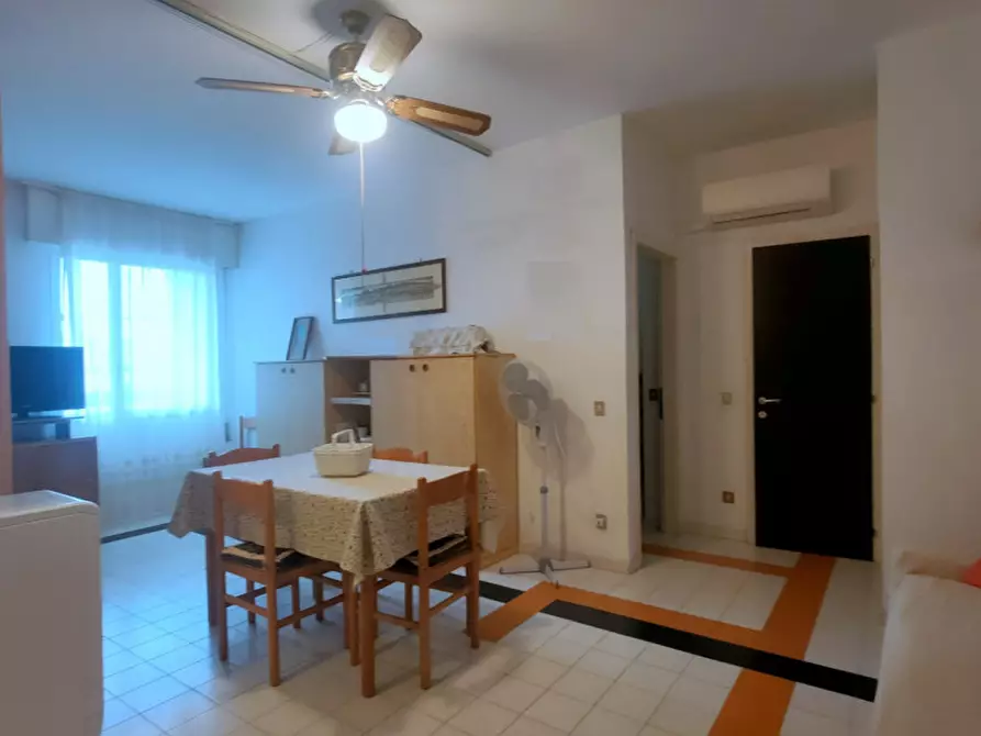 Immagine 11 di Appartamento in vendita  in Via delle Nazioni Unite a Chioggia