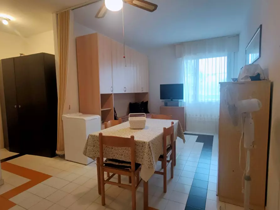 Immagine 12 di Appartamento in vendita  in Via delle Nazioni Unite a Chioggia