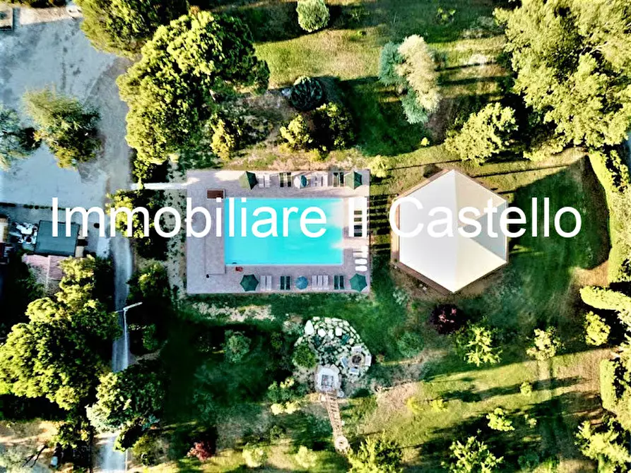 Immagine 2 di Bed & Breakfast in vendita  in Via romea a Castiglione Del Lago