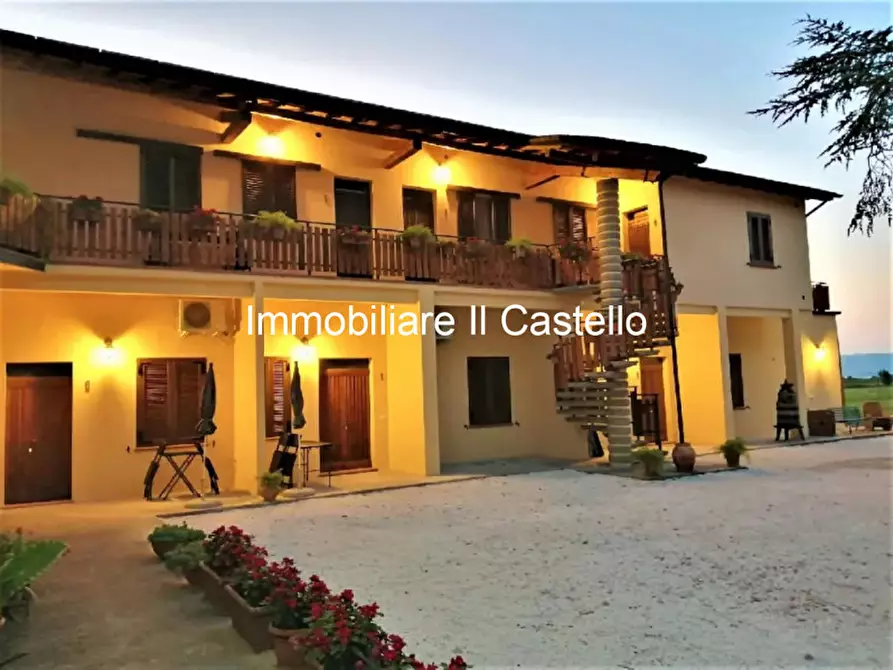 Immagine 3 di Bed & Breakfast in vendita  in Via romea a Castiglione Del Lago