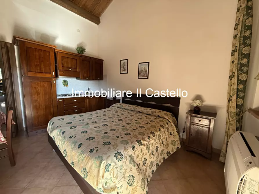 Immagine 32 di Bed & Breakfast in vendita  in Via romea a Castiglione Del Lago