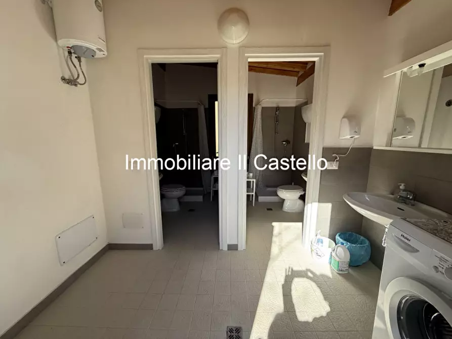 Immagine 45 di Bed & Breakfast in vendita  in Via romea a Castiglione Del Lago