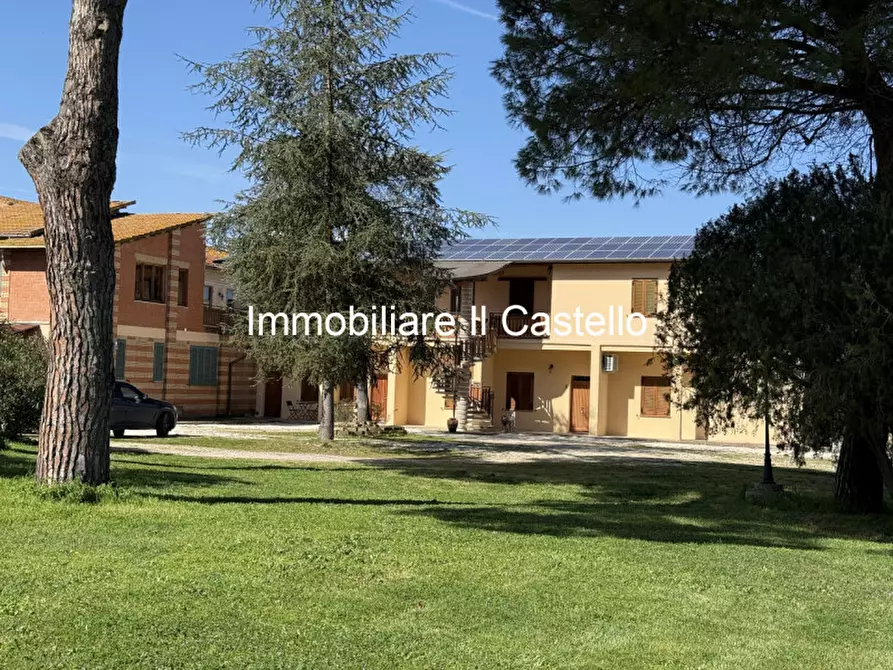 Immagine 54 di Bed & Breakfast in vendita  in Via romea a Castiglione Del Lago