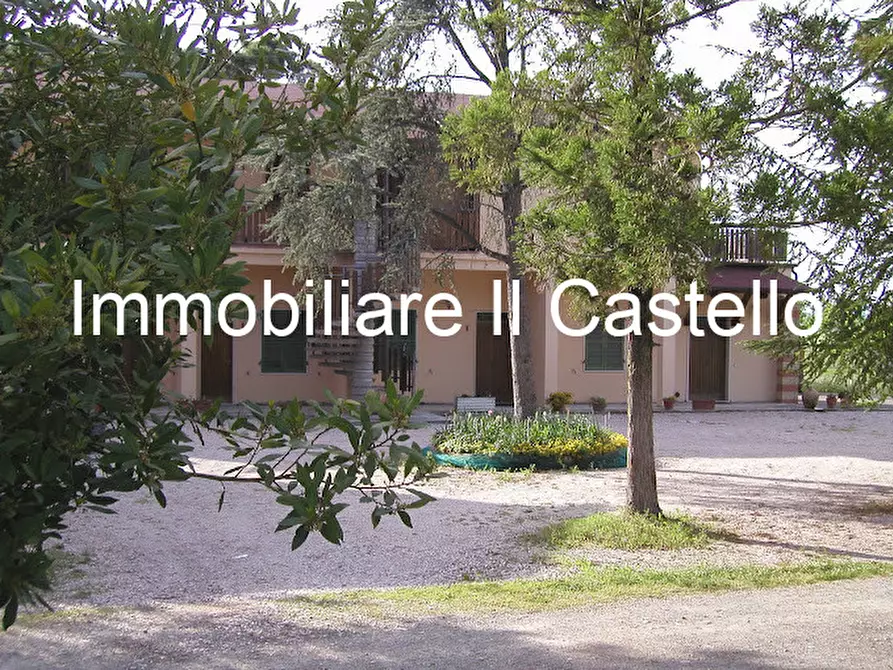 Immagine 55 di Bed & Breakfast in vendita  in Via romea a Castiglione Del Lago