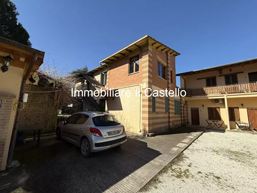Immagine 57 di Bed & Breakfast in vendita  in Via romea a Castiglione Del Lago