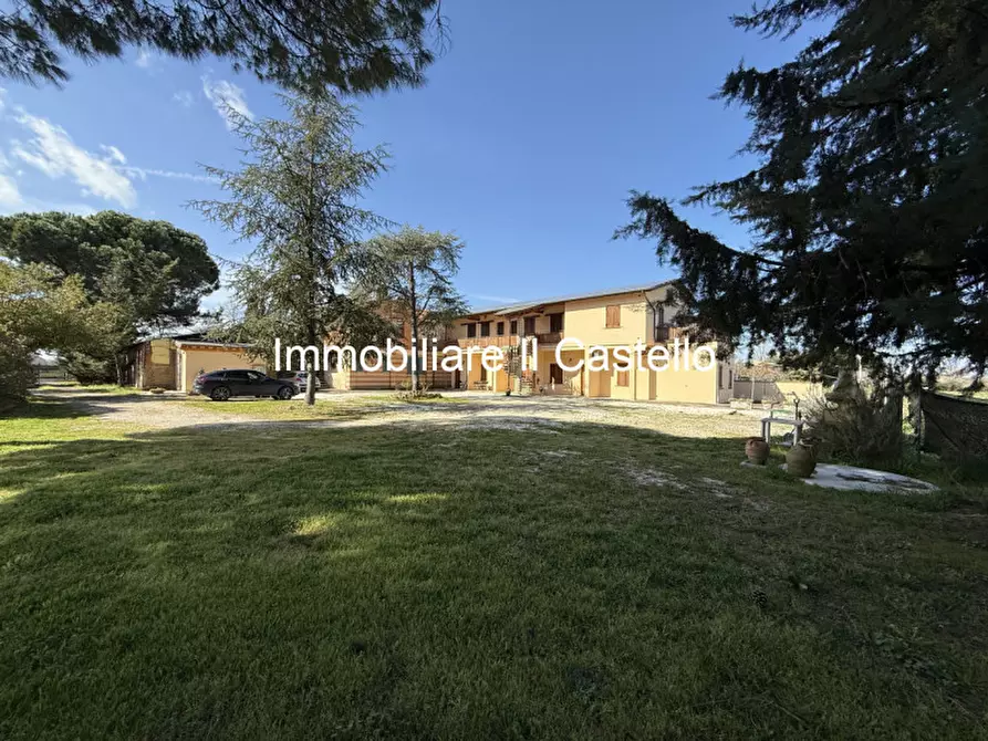 Immagine 60 di Bed & Breakfast in vendita  in Via romea a Castiglione Del Lago