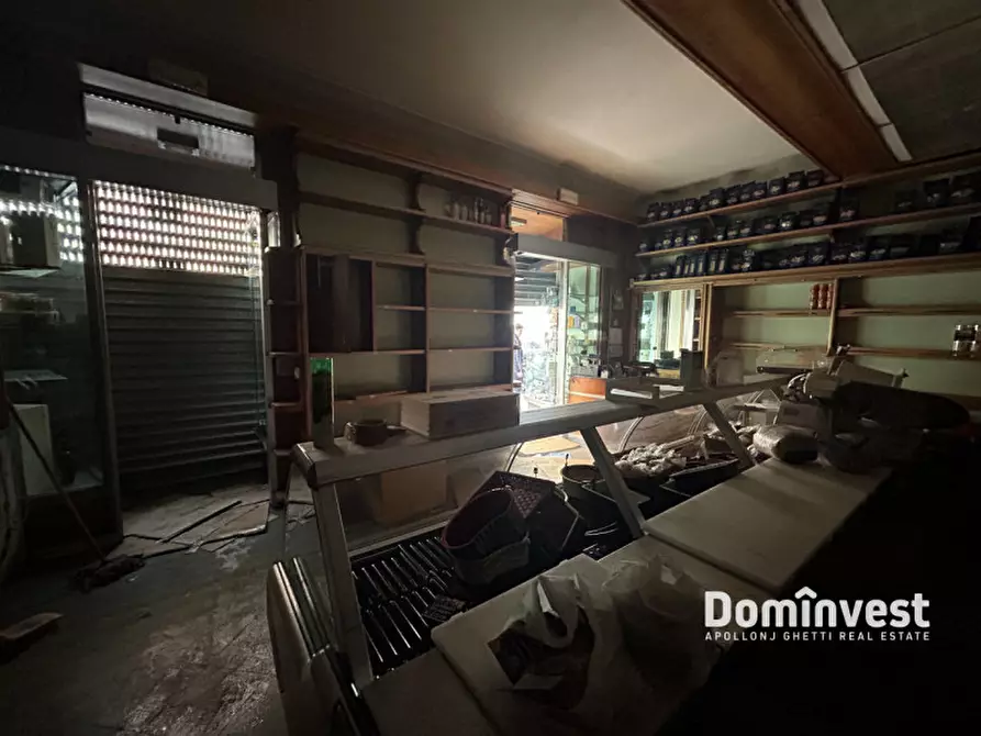 Immagine 6 di Negozio in affitto  in Via po a Roma