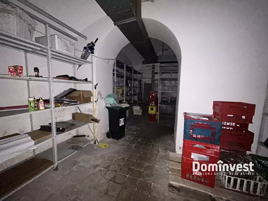 Immagine 16 di Negozio in affitto  in Via po a Roma