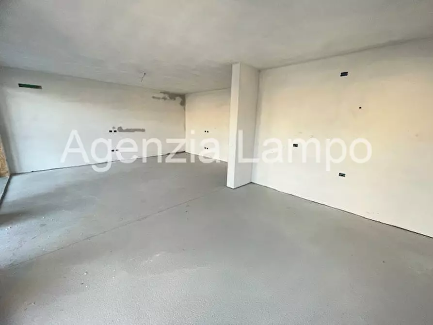 Immagine 9 di Casa indipendente in vendita  a Azzano Decimo