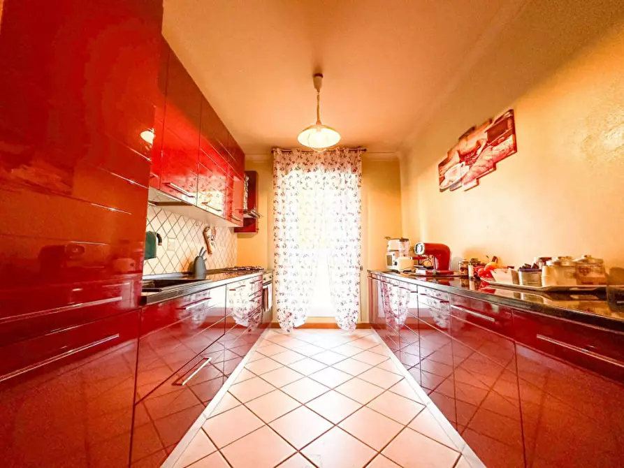 Immagine 4 di Appartamento in vendita  in Via Durighello a Desenzano Del Garda