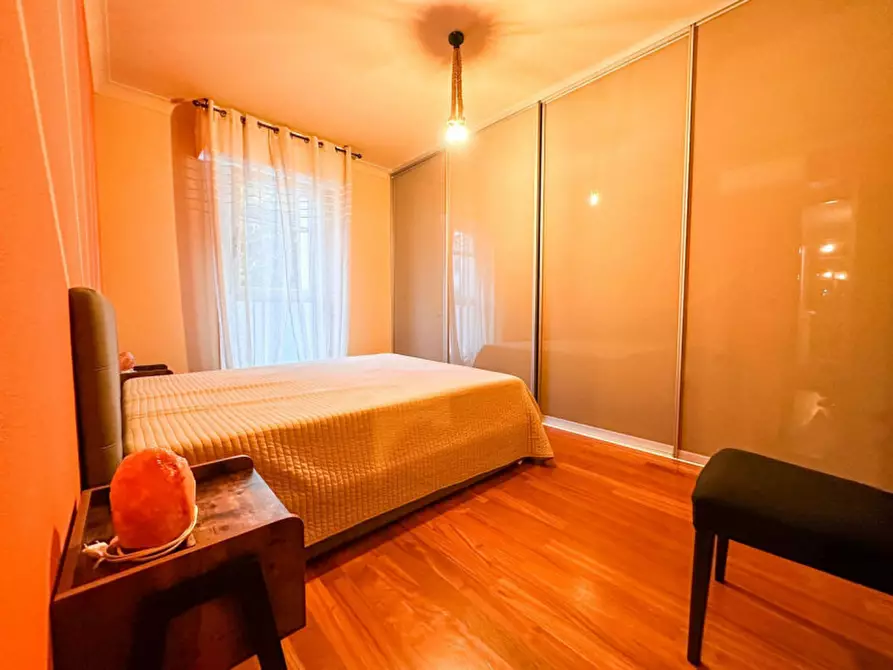 Immagine 15 di Appartamento in vendita  in Via Durighello a Desenzano Del Garda