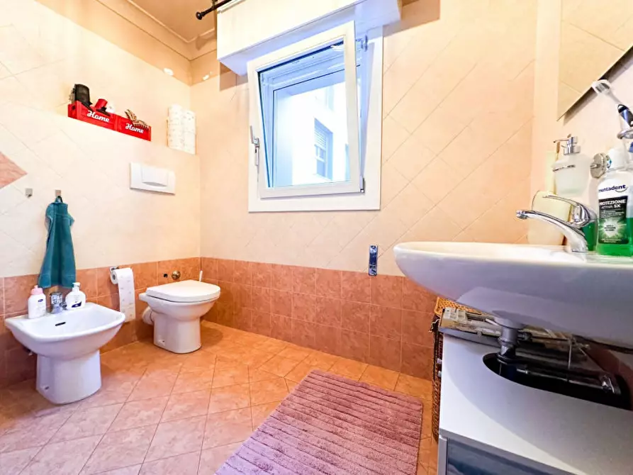 Immagine 18 di Appartamento in vendita  in Via Durighello a Desenzano Del Garda