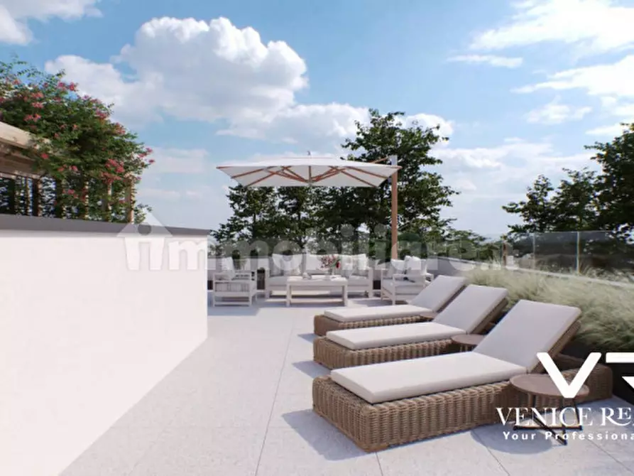 Immagine 4 di Attico in vendita  in Viale Giuseppe Garibaldi a Venezia