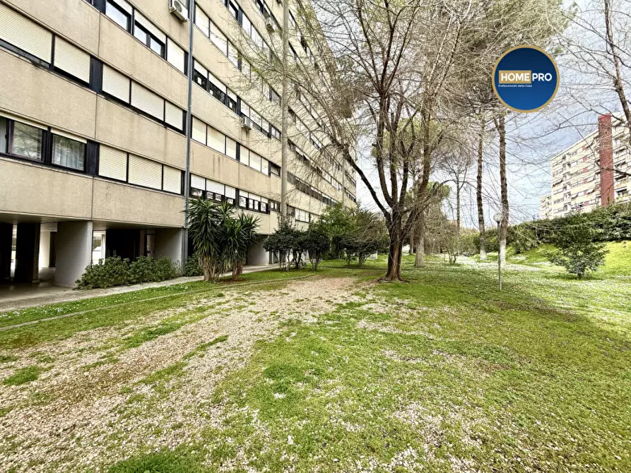 Immagine 33 di Appartamento in vendita  in Via Giovanni Guareschi a Roma