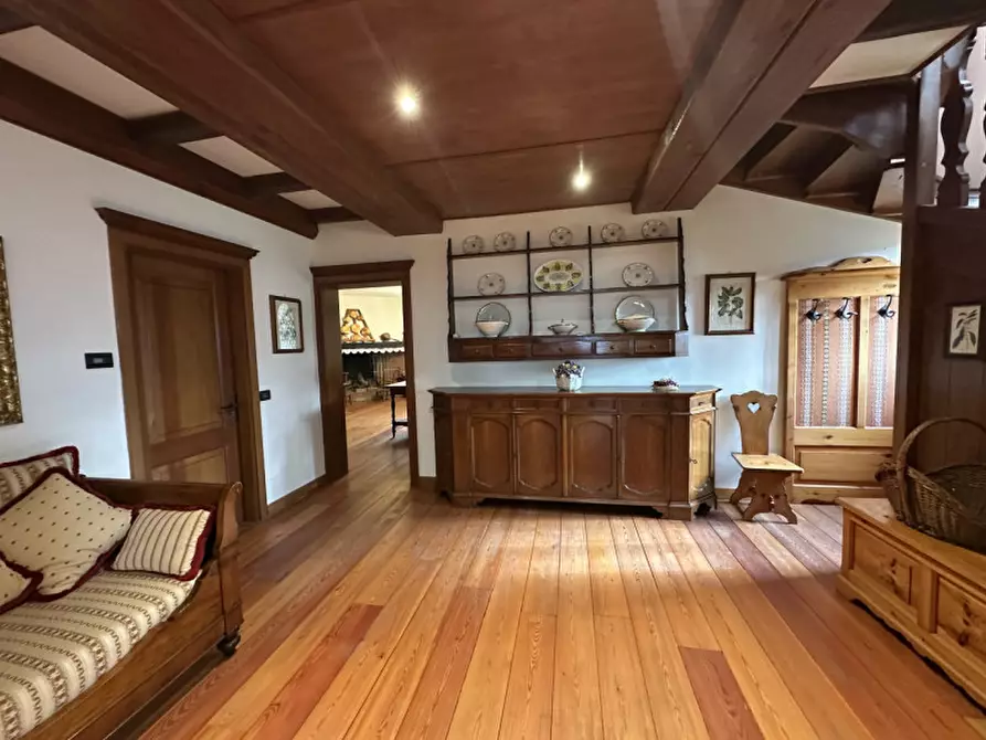 Immagine 2 di Villa in vendita  a Teolo