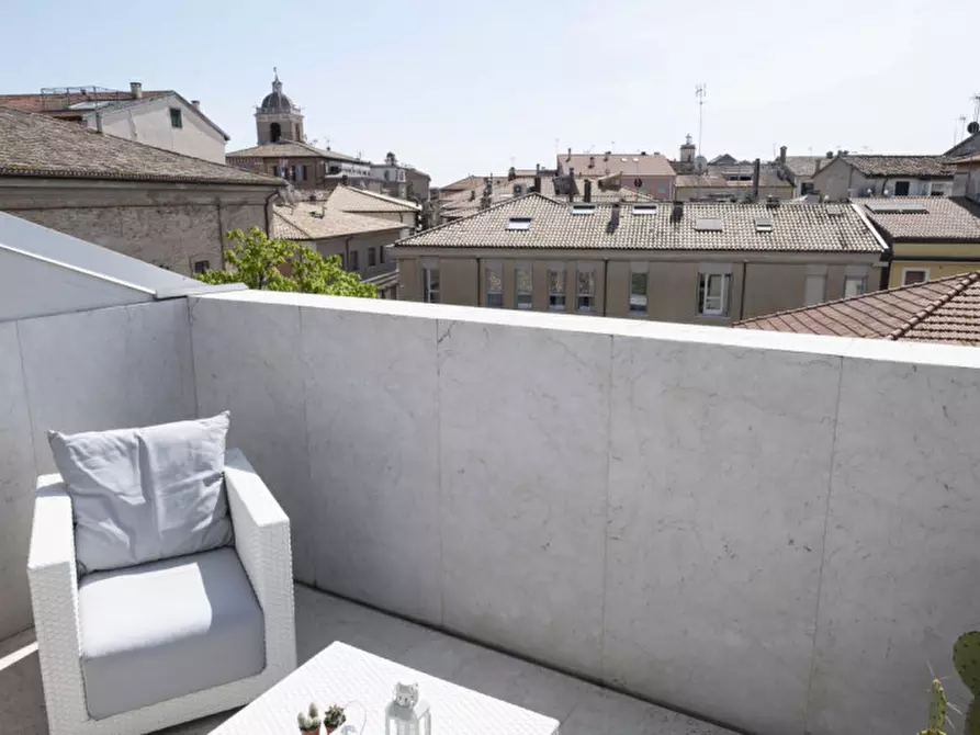 Immagine 11 di Attico in vendita  a Senigallia