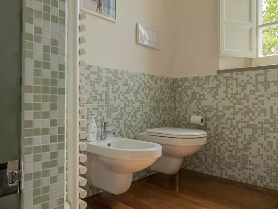 Immagine 21 di Attico in vendita  a Senigallia