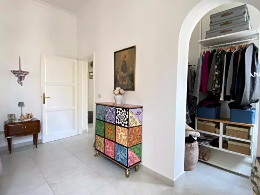 Immagine 30 di Appartamento in vendita  in Via Cesare Battisti a Lecce