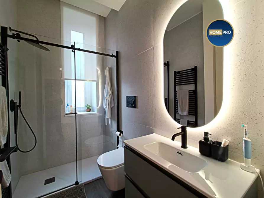 Immagine 25 di Appartamento in affitto  in Via di Prato Falcone a Roma