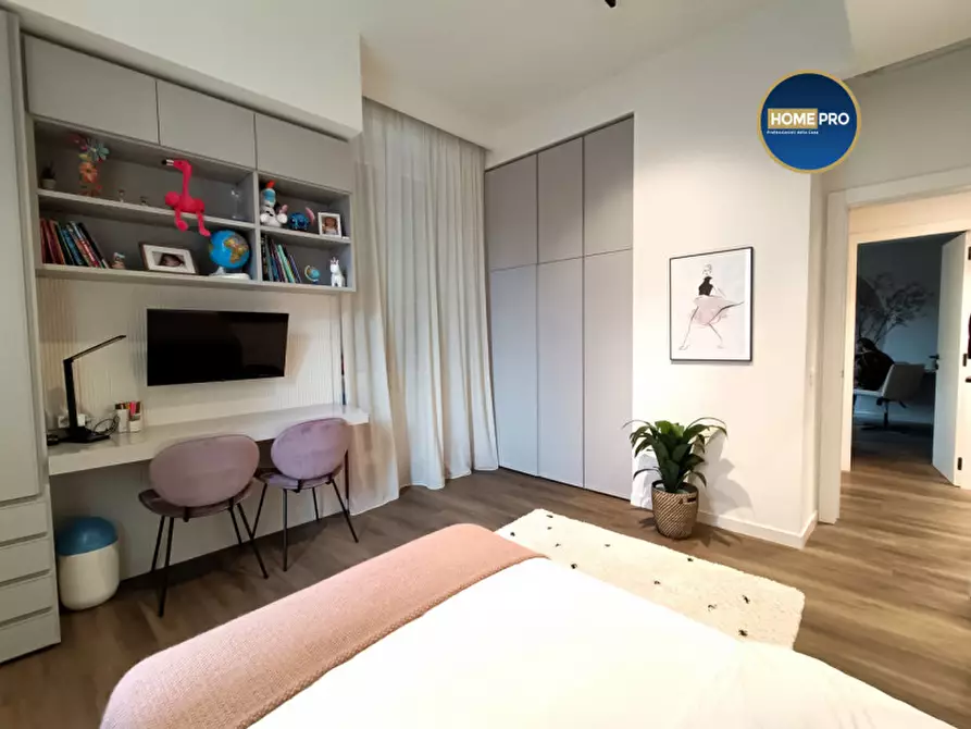 Immagine 30 di Appartamento in affitto  in Via di Prato Falcone a Roma