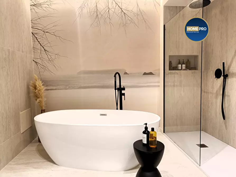 Immagine 35 di Appartamento in affitto  in Via di Prato Falcone a Roma