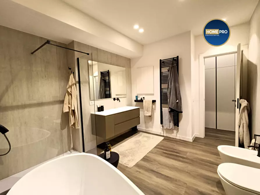 Immagine 36 di Appartamento in affitto  in Via di Prato Falcone a Roma