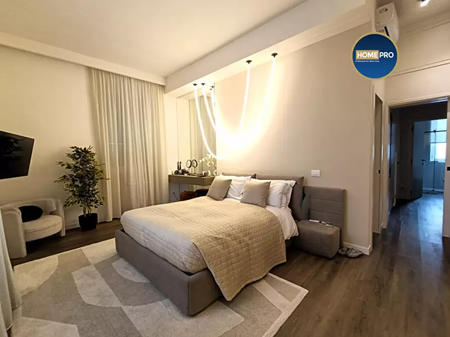 Immagine 40 di Appartamento in affitto  in Via di Prato Falcone a Roma