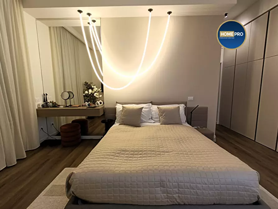 Immagine 41 di Appartamento in affitto  in Via di Prato Falcone a Roma