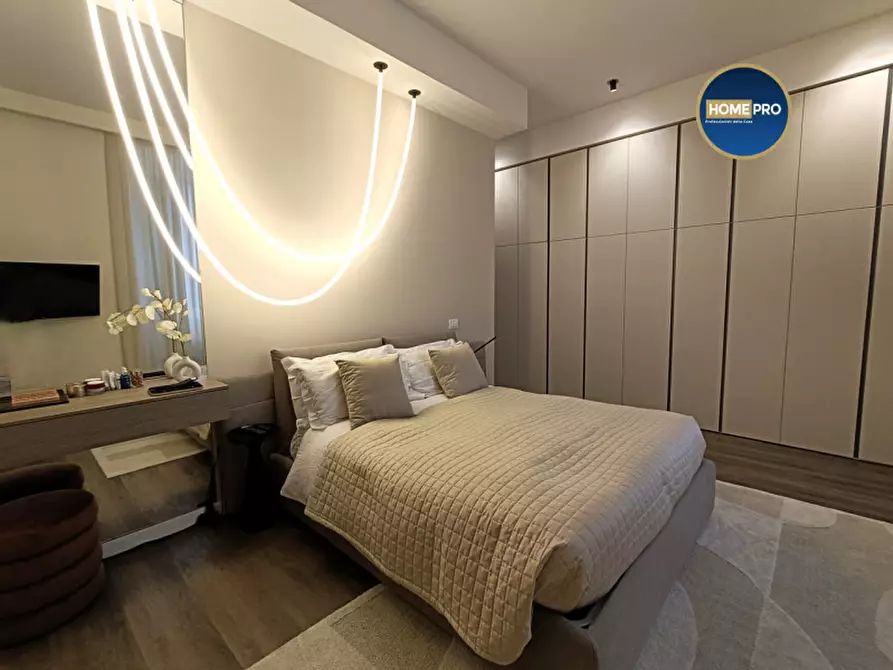 Immagine 42 di Appartamento in affitto  in Via di Prato Falcone a Roma