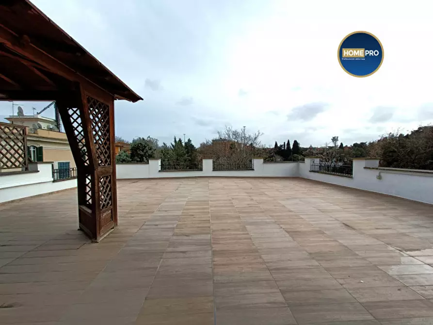 Immagine 48 di Appartamento in affitto  in Via di Prato Falcone a Roma